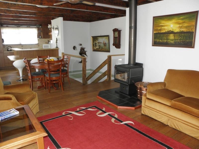 21 Gravelly Point Road, Raymond Island VIC 3880