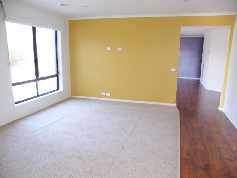 62 Balmoral Crescent, Bairnsdale VIC 3875