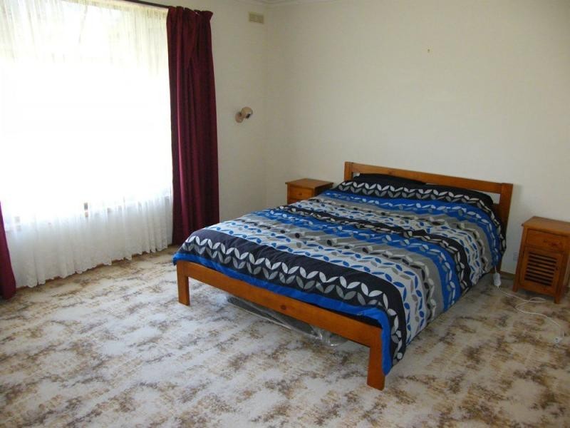 108 Princes Highway, Bairnsdale VIC 3875