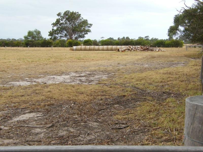 19 Jones Road, Eagle Point VIC 3878