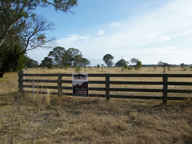 19 Jones Road, Eagle Point VIC 3878