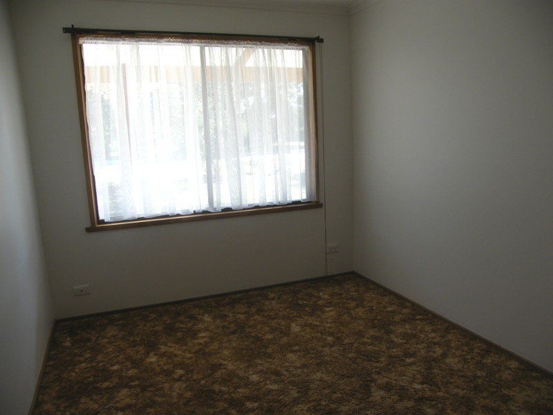 13 Seventh Parade, Raymond Island VIC 3880