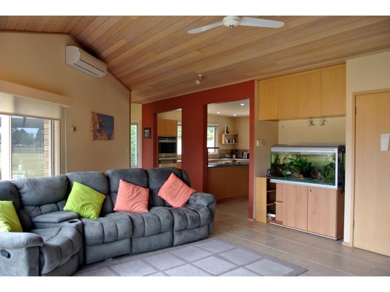 Bairnsdale VIC 3875