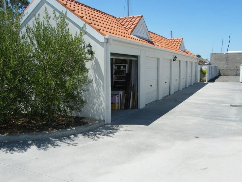 1-7 King, Paynesville VIC 3880