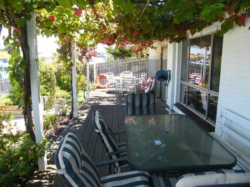 1-7 King, Paynesville VIC 3880