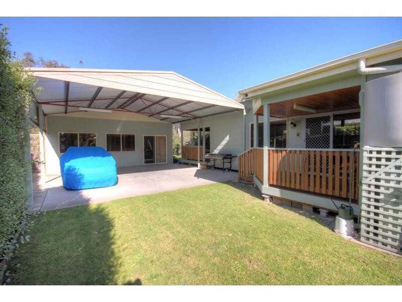 33 Sixth Avenue, Raymond Island VIC 3880