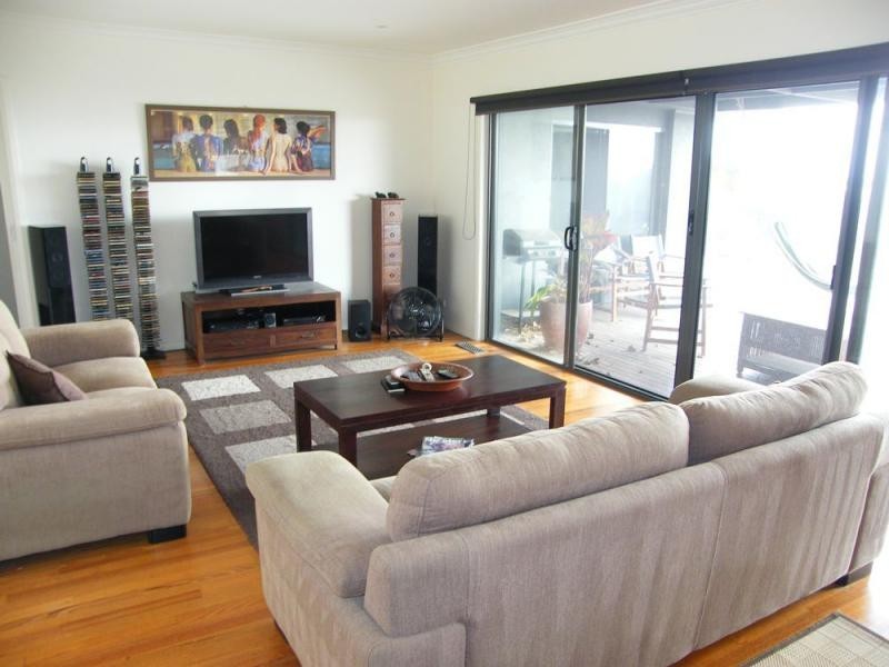 171 Bay Road, Eagle Point VIC 3878