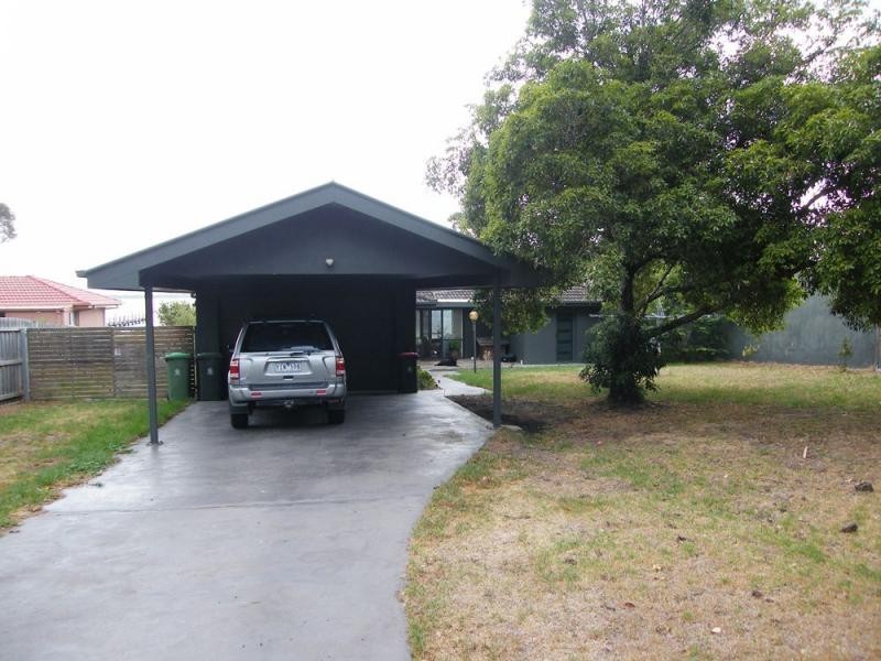 171 Bay Road, Eagle Point VIC 3878