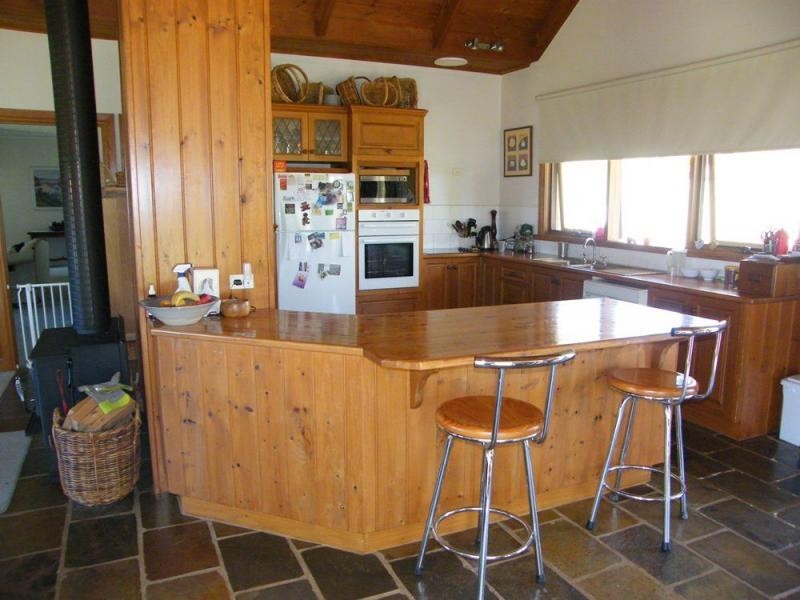 100 Doyles Road, Bairnsdale VIC 3875