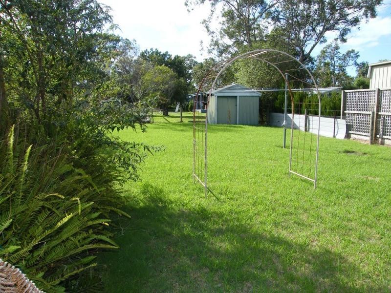 35 Sixth, Raymond Island VIC 3880