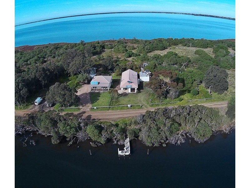 496 Rivermouth Rd, Eagle Point VIC 3878