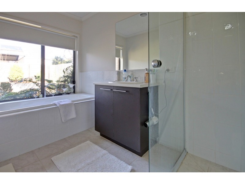 83b Newlands Drive, Paynesville VIC 3880