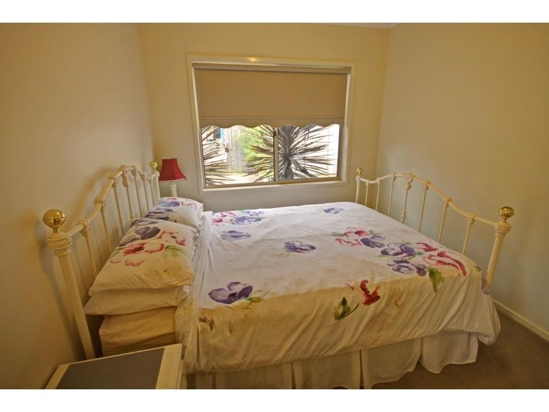 8 The Crescent, Paynesville VIC 3880