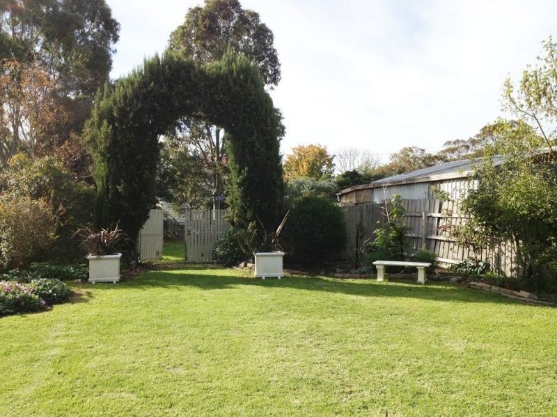 9 Finchley, Bairnsdale VIC 3875