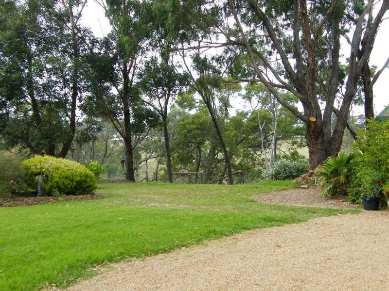 100 Mathiesons Road, Eagle Point VIC 3878