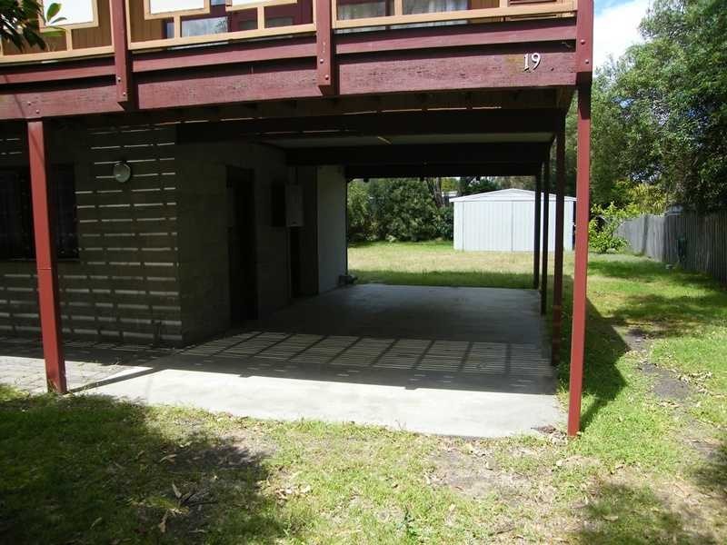 19 Fifth Parade, Raymond Island VIC 3880