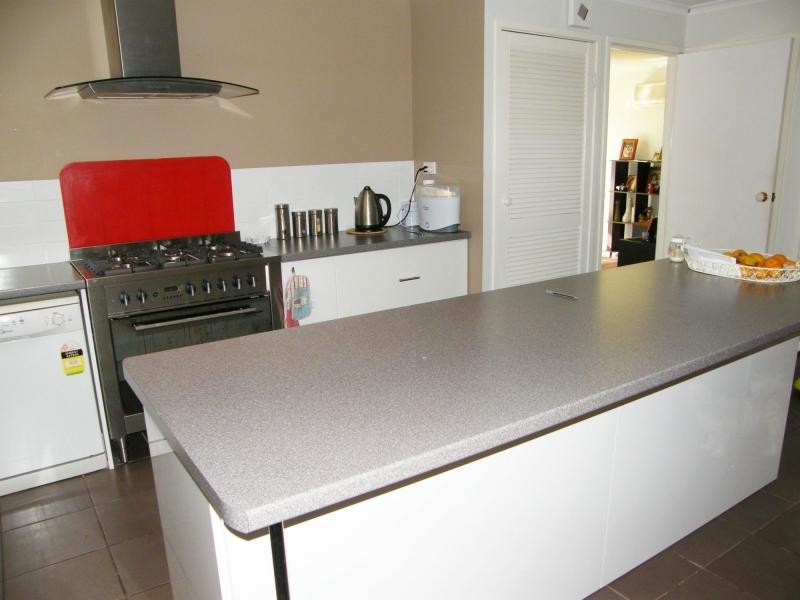 14 Canal Road, Paynesville VIC 3880