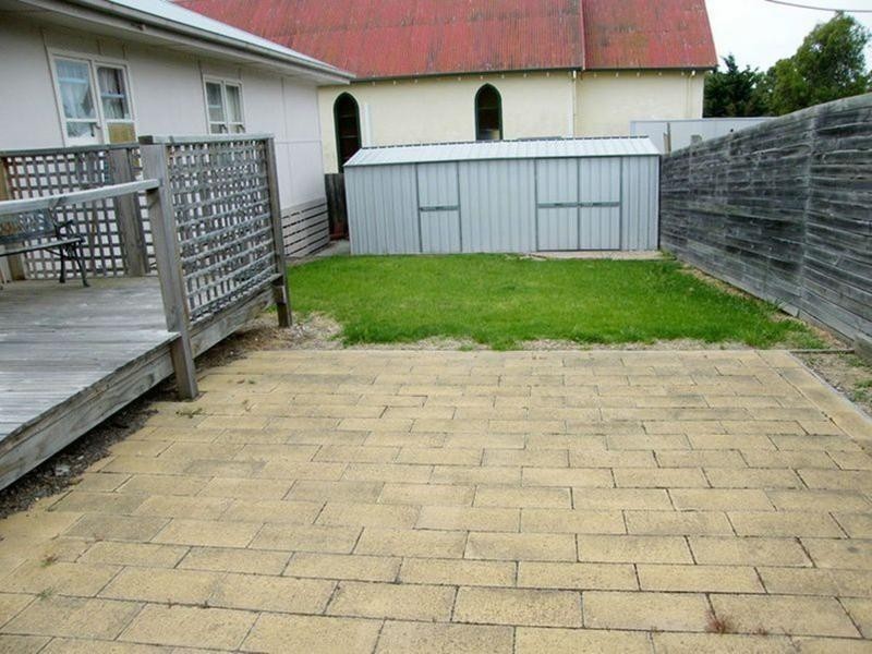 32 Toonalook Parade, Paynesville VIC 3880