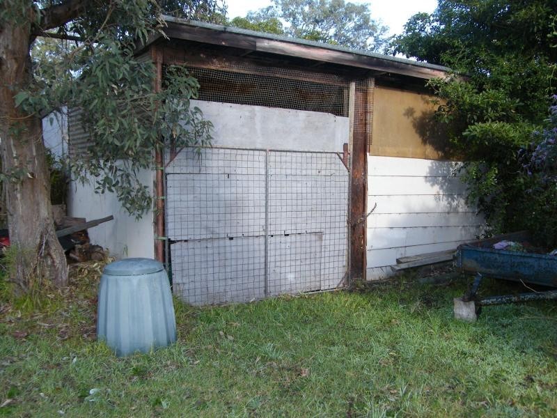 48 Tenth Avenue, Raymond Island VIC 3880