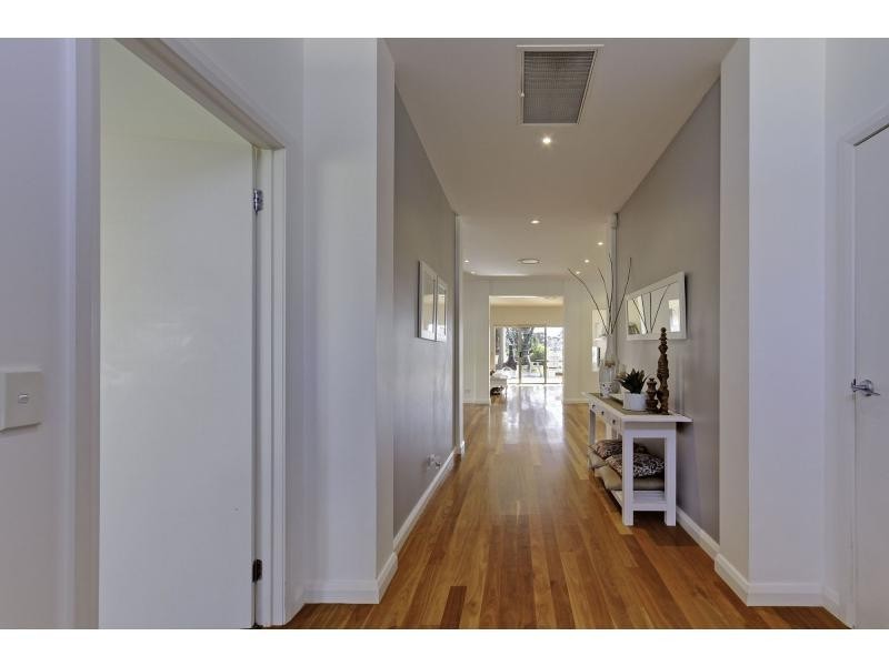 108 Newlands Drive, Paynesville VIC 3880