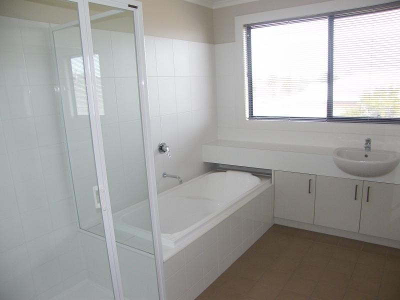 15 Eagle Bay Terrace, Paynesville VIC 3880