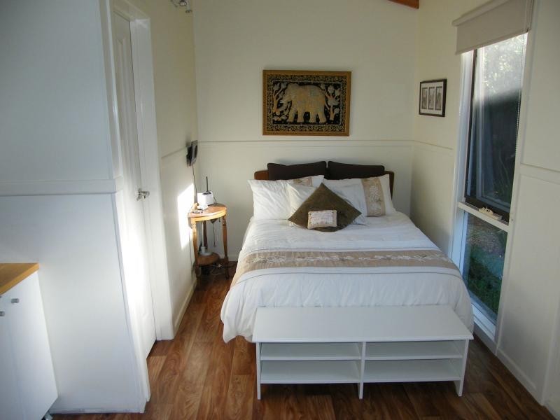 40 Fourth, Raymond Island VIC 3880