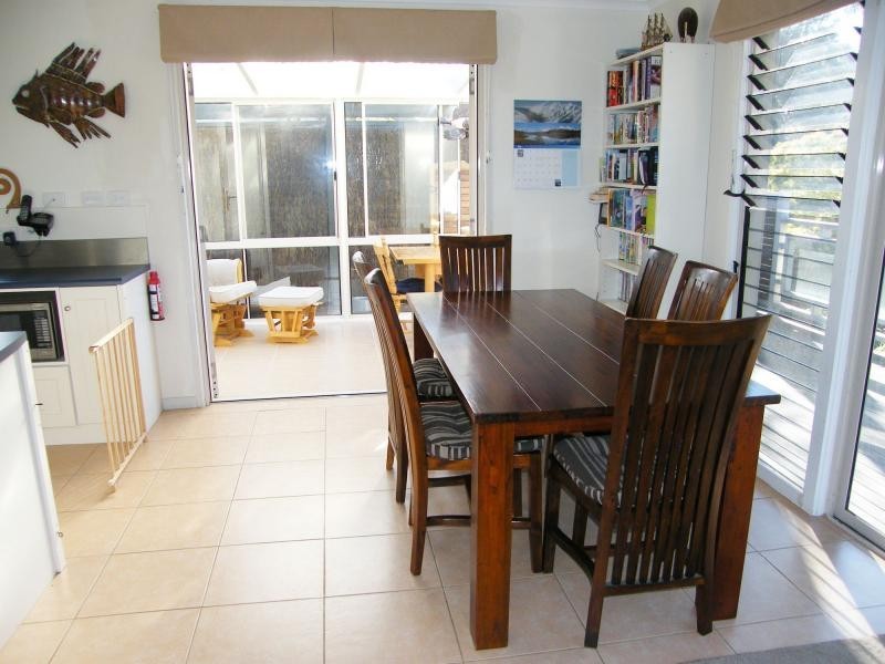 40 Fourth, Raymond Island VIC 3880