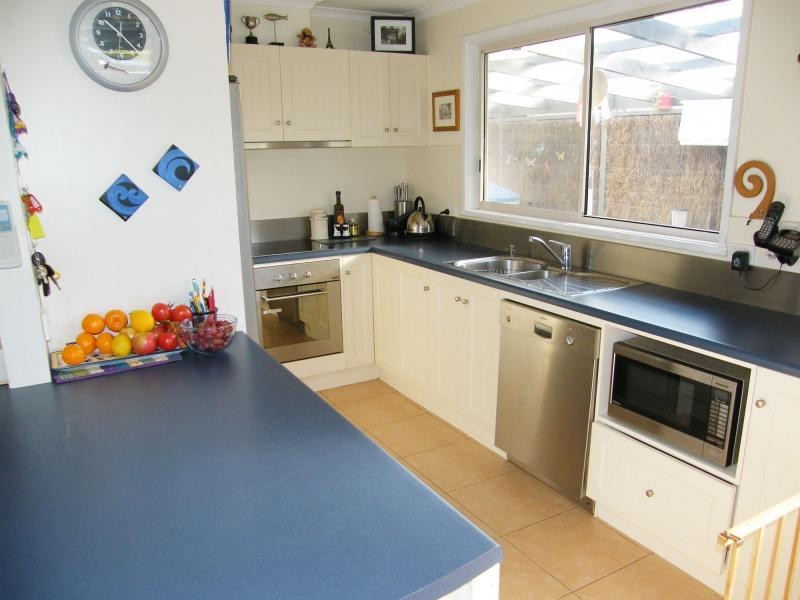 40 Fourth, Raymond Island VIC 3880