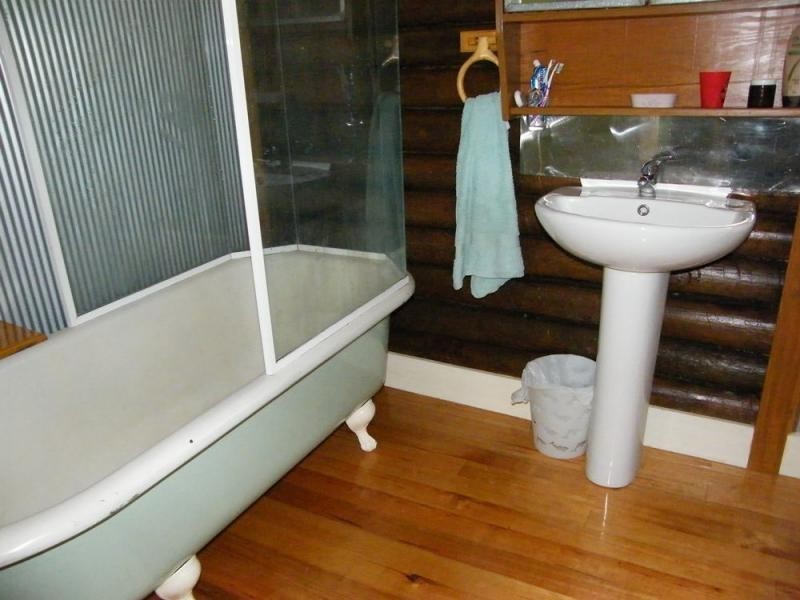 3 Sixth, Raymond Island VIC 3880