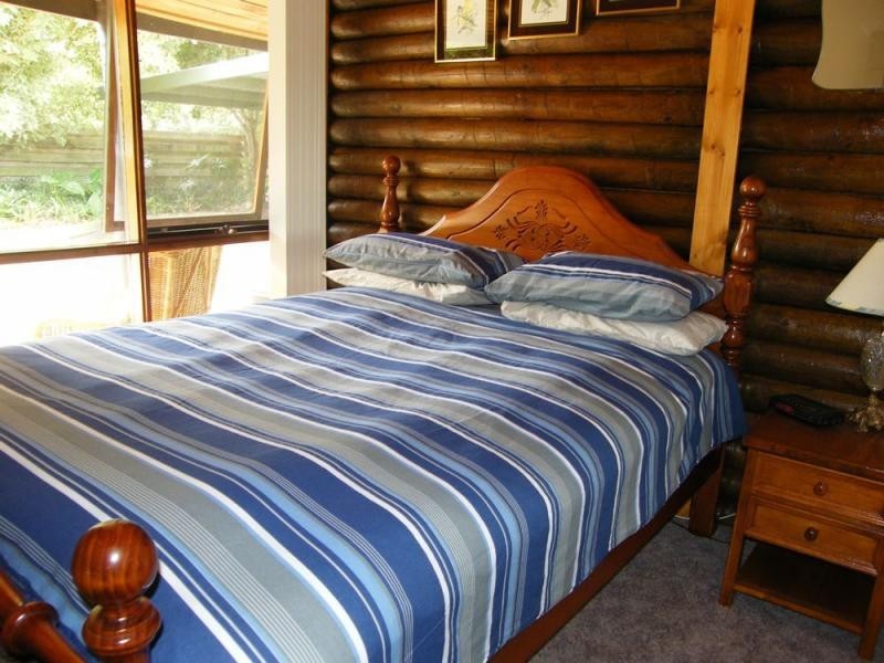 3 Sixth, Raymond Island VIC 3880