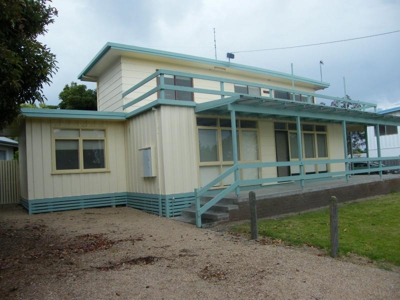 24 McMillan, Paynesville VIC 3880