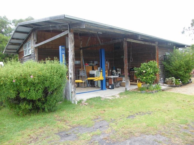 30 Centre, Raymond Island VIC 3880