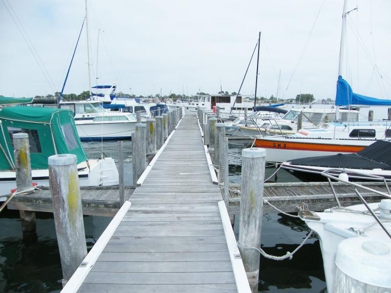 5 Eleventh Parade, Raymond Island VIC 3880