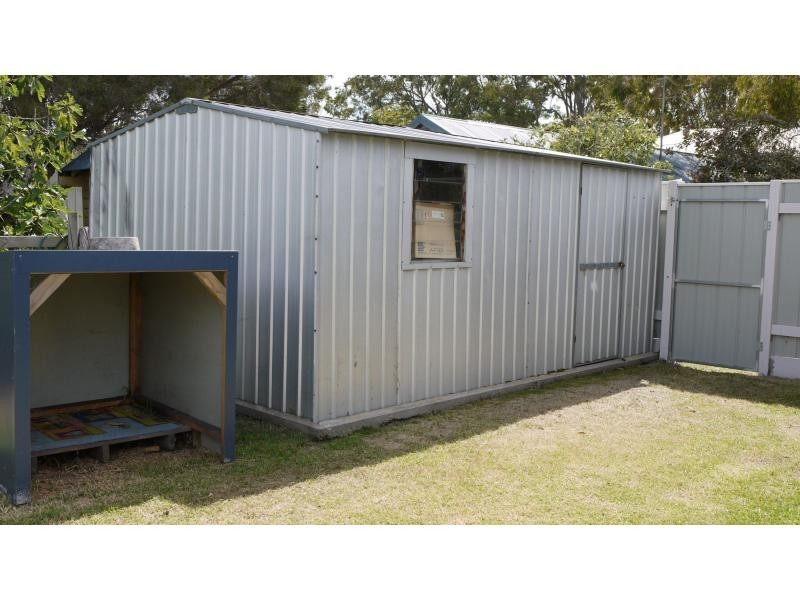 38 Eighth, Raymond Island VIC 3880