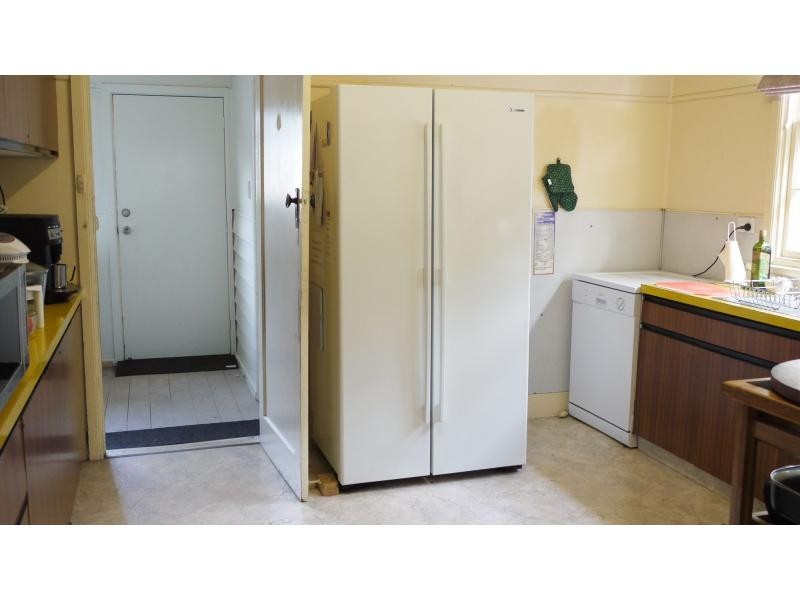 38 Eighth, Raymond Island VIC 3880