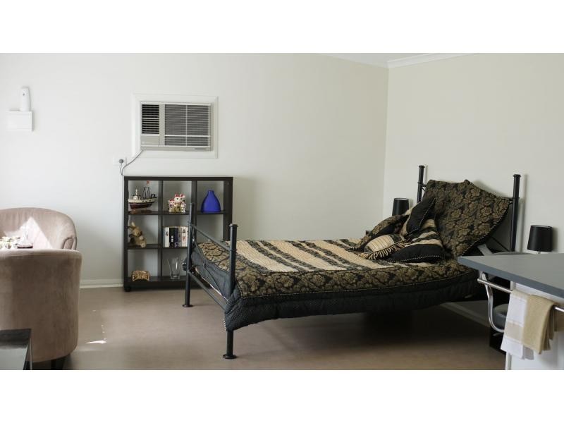 38 Eighth, Raymond Island VIC 3880