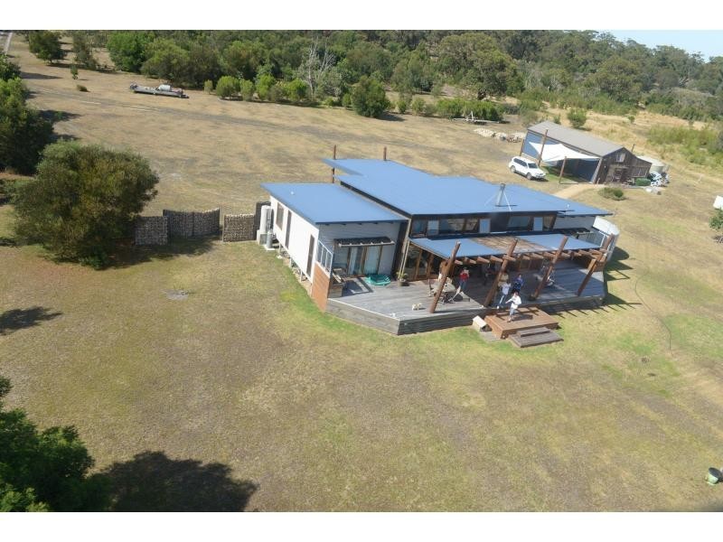 215 Gravelly Point, Raymond Island VIC 3880