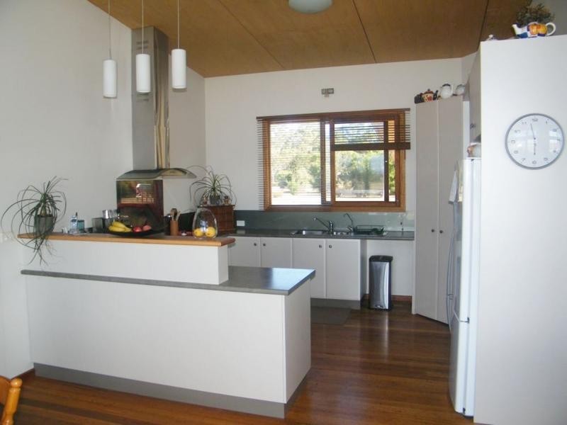 215 Gravelly Point, Raymond Island VIC 3880