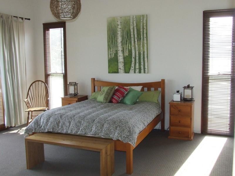 215 Gravelly Point, Raymond Island VIC 3880