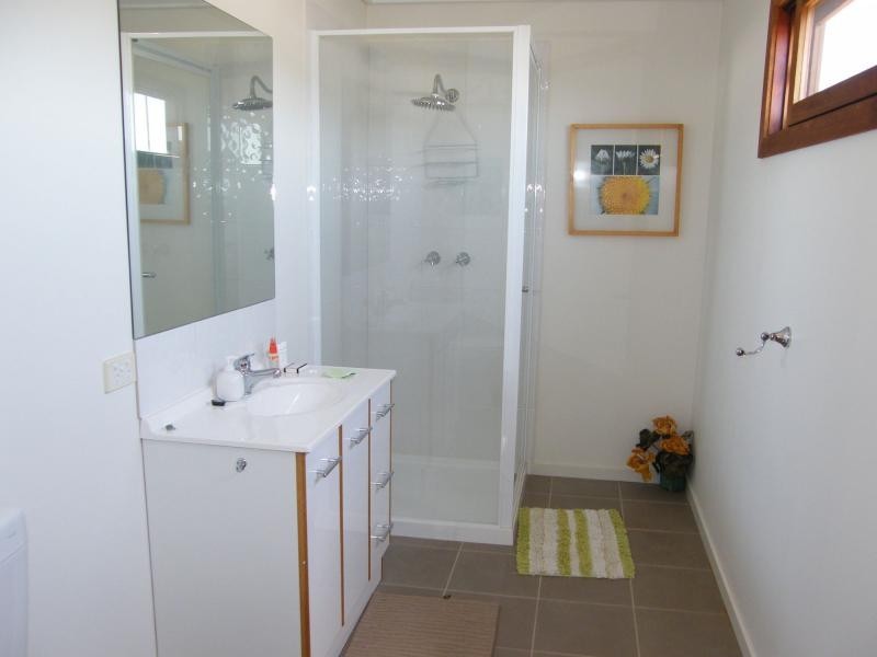 215 Gravelly Point, Raymond Island VIC 3880