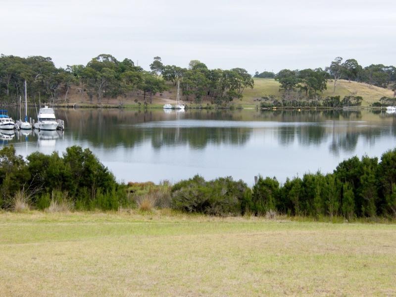 9 Mallard Close, Newlands Arm VIC 3875