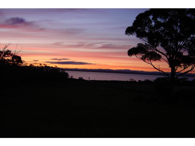 Raymond Island VIC 3880