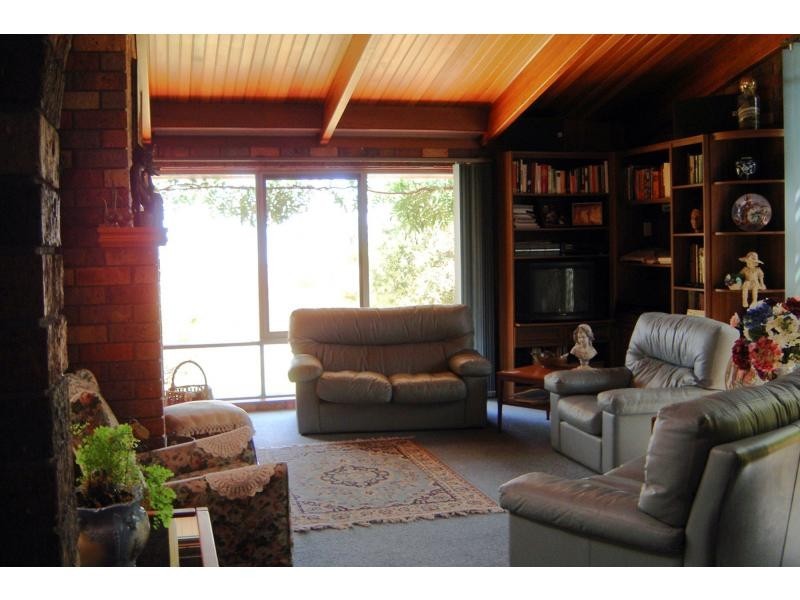 Raymond Island VIC 3880