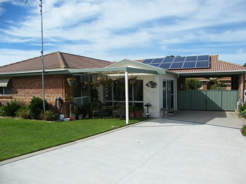 98 King, Paynesville VIC 3880