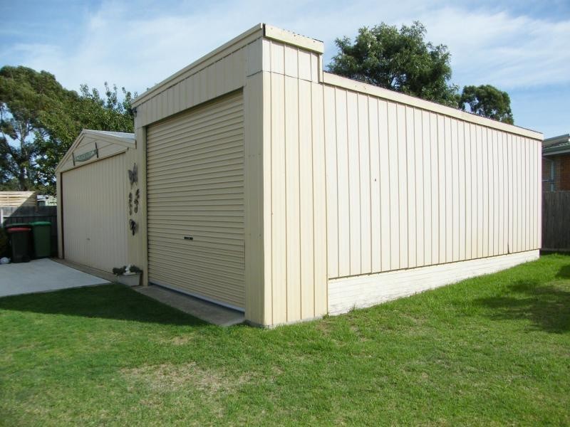 98 King, Paynesville VIC 3880