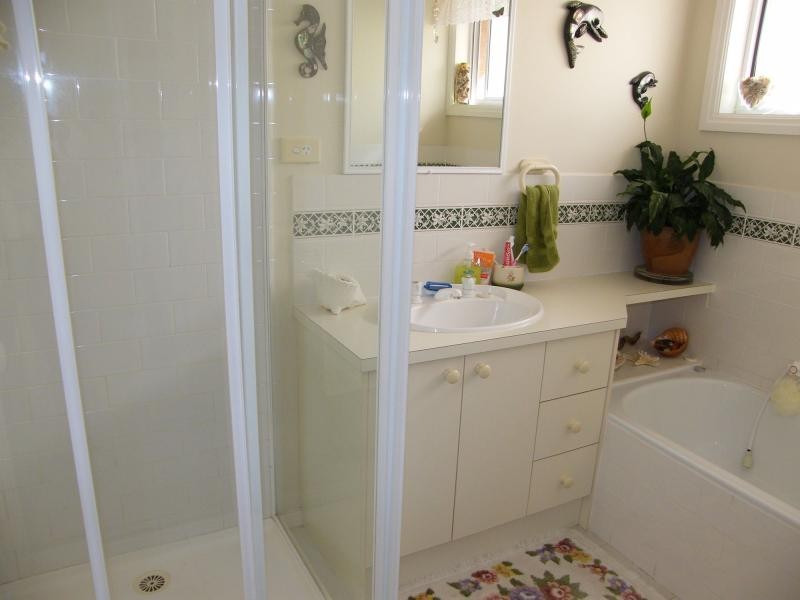 98 King, Paynesville VIC 3880