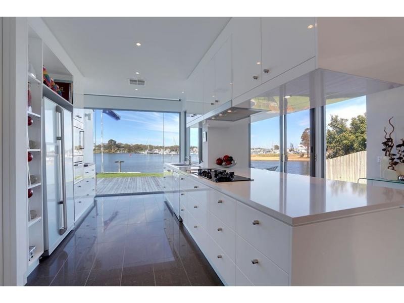 4 The Beacons, Paynesville VIC 3880