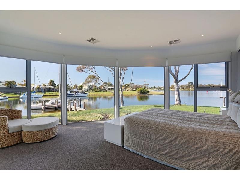 4 The Beacons, Paynesville VIC 3880