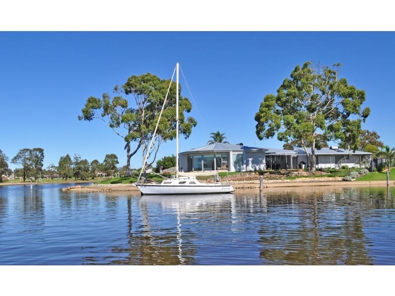4 The Beacons, Paynesville VIC 3880