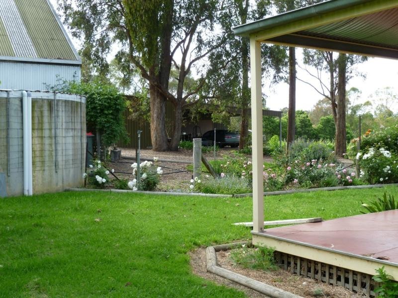 102 Bethross Drive, Tambo Upper VIC 3885